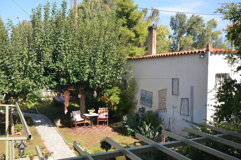House With Big Garden Villa Corinth Buitenkant foto
