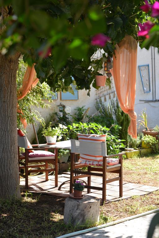 House With Big Garden Villa Corinth Buitenkant foto